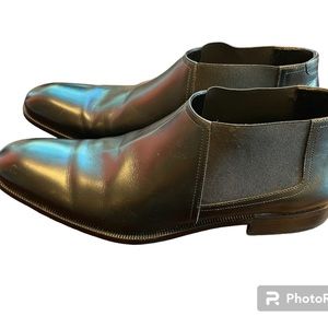 Salvatore Ferragamo rare short 3" Chelsea Boots.  Black 9 B.